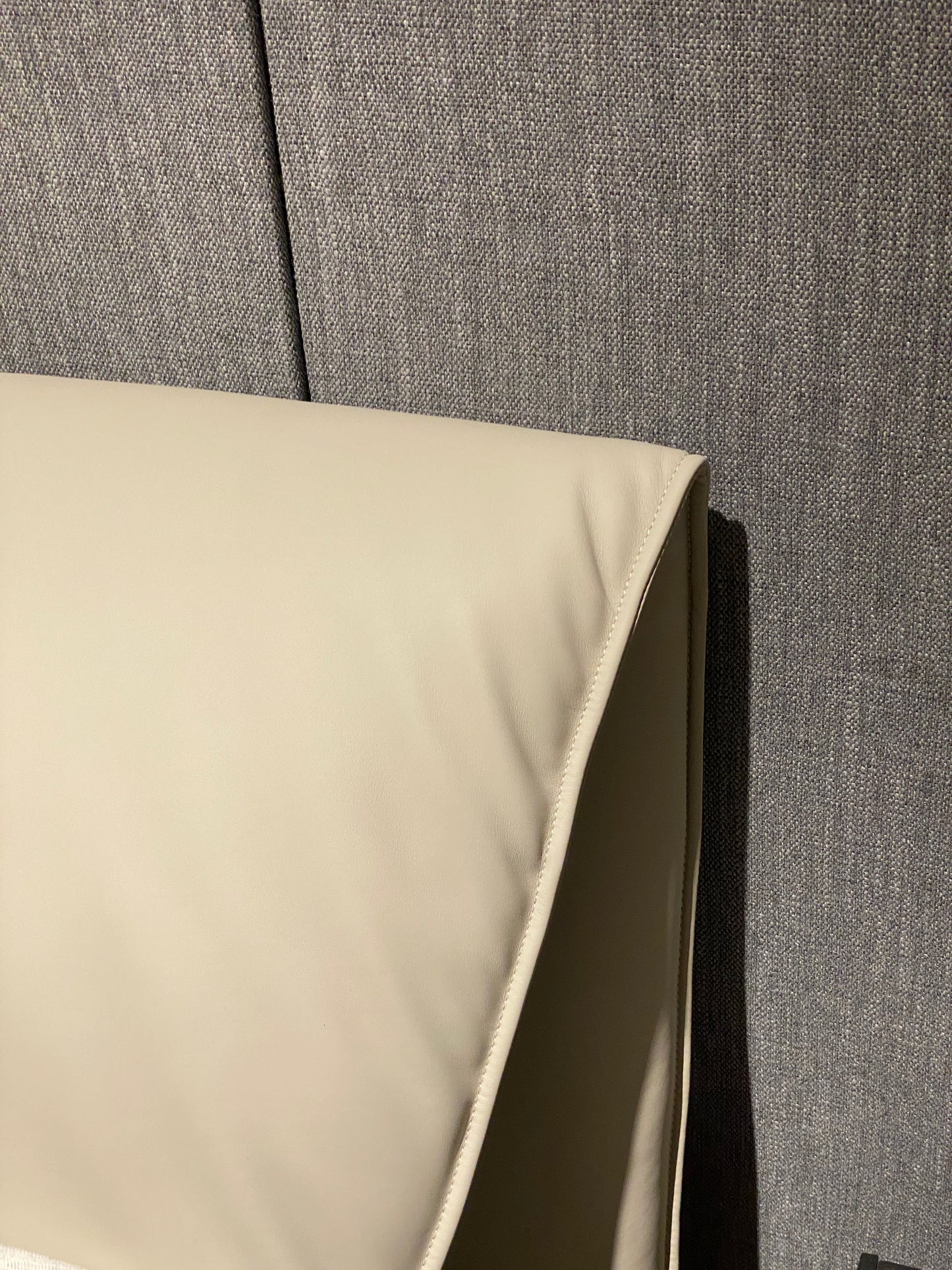 Bed 07