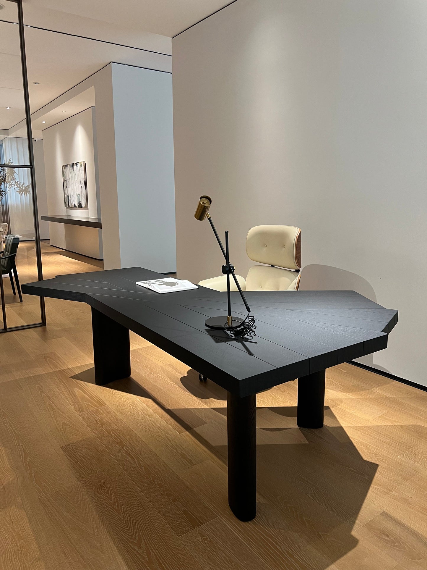 Desk 01