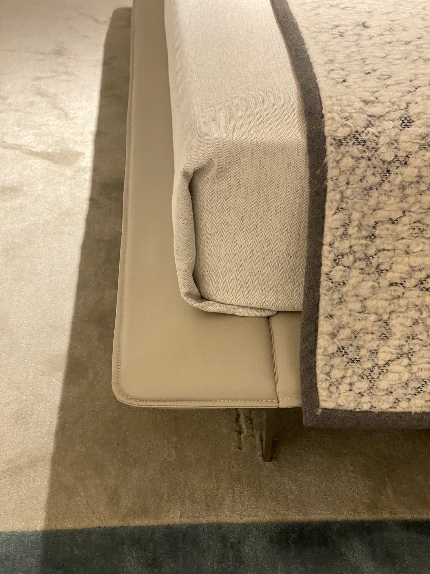 Bed 07