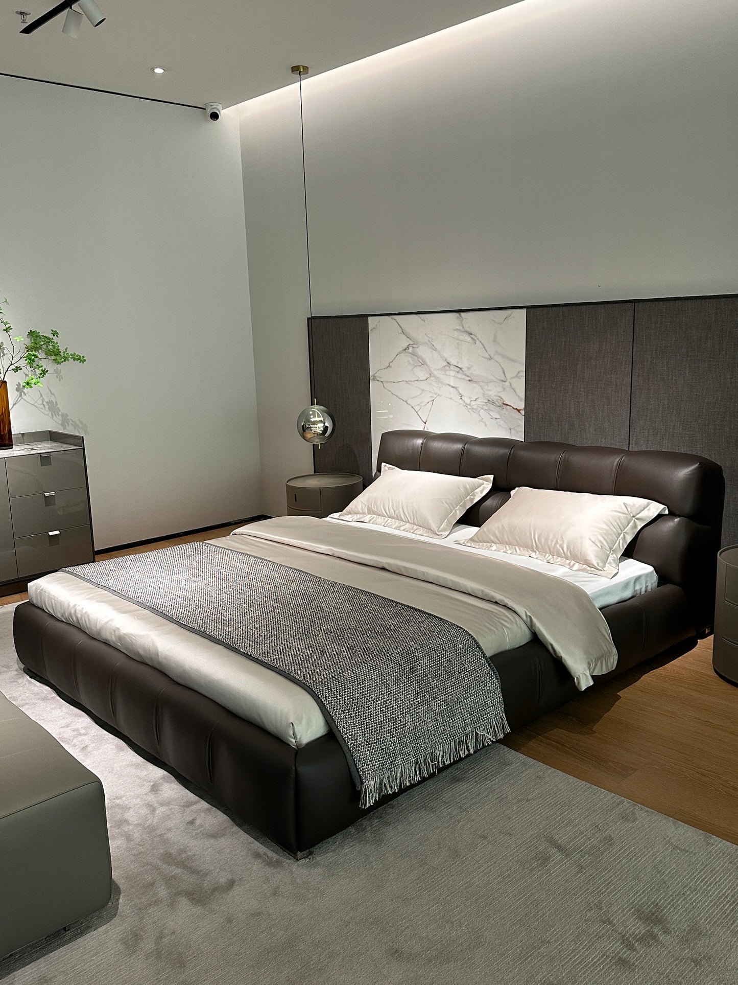 Bed 06