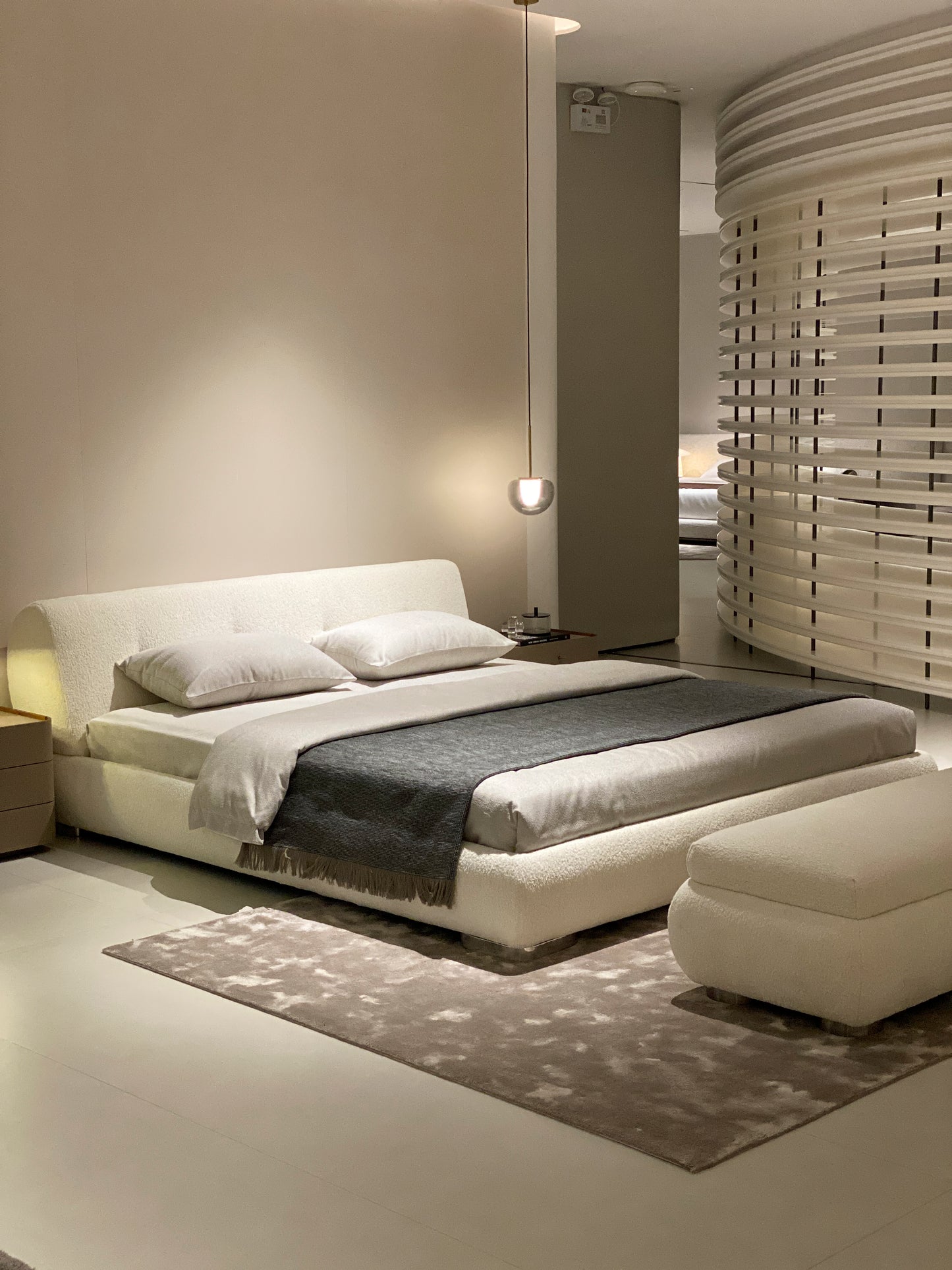 Bed 01
