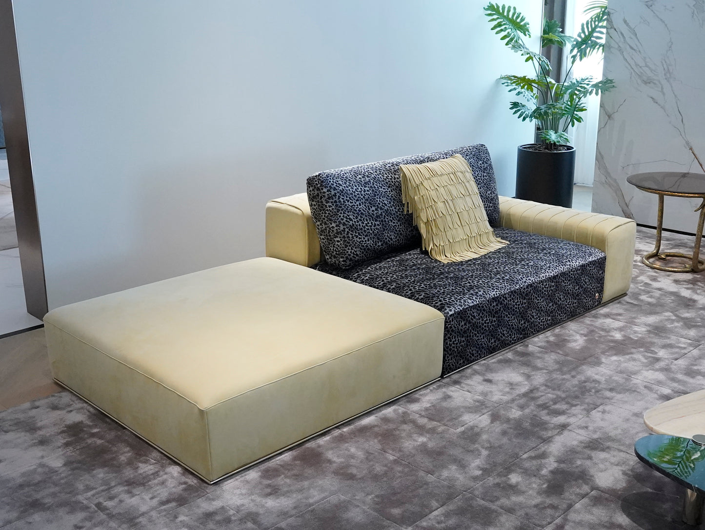 Sofa 23