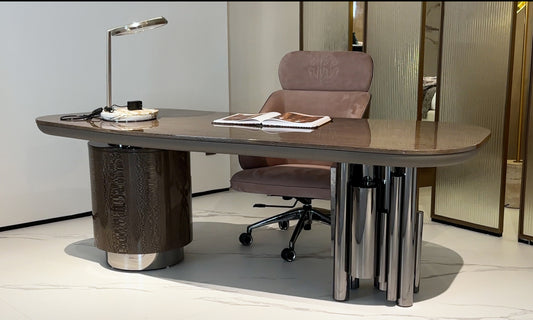 Desk 04